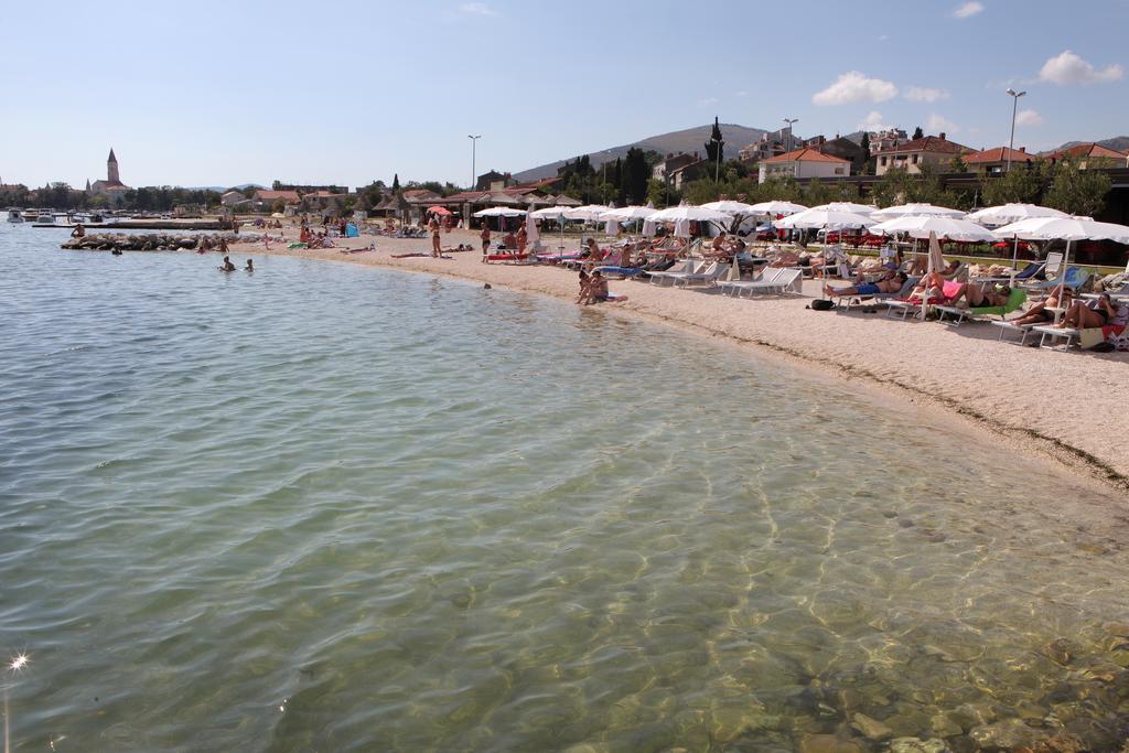 Villa Ferias Trogir Buitenkant foto